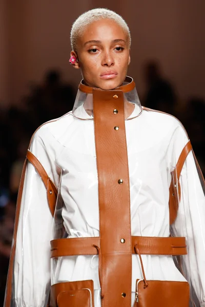 Look 1